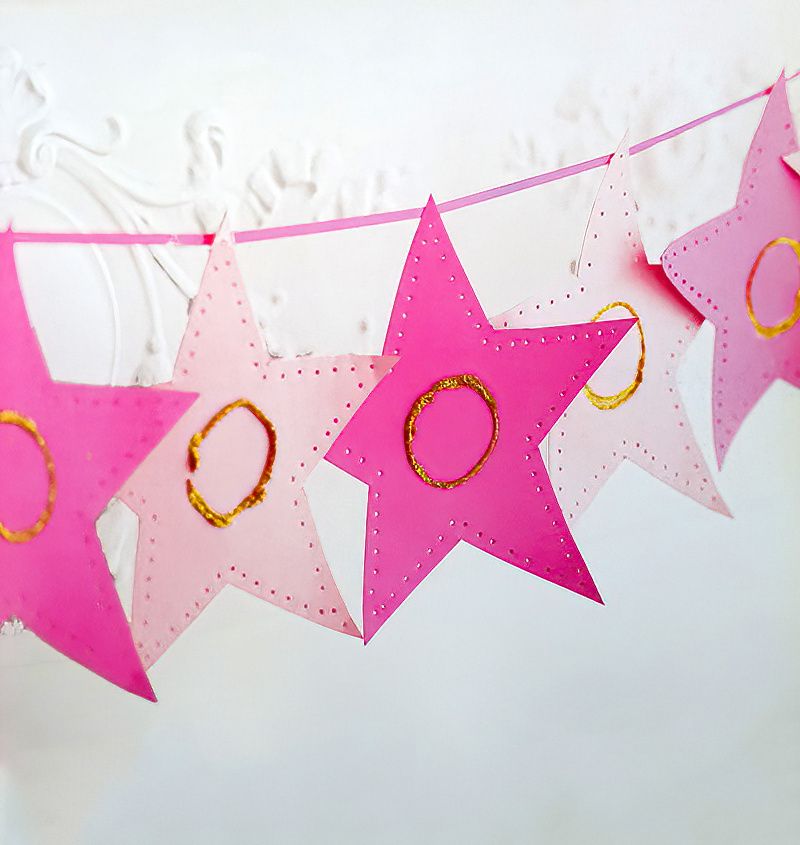 Decorate With a Star Shapes Garland thumbnail
