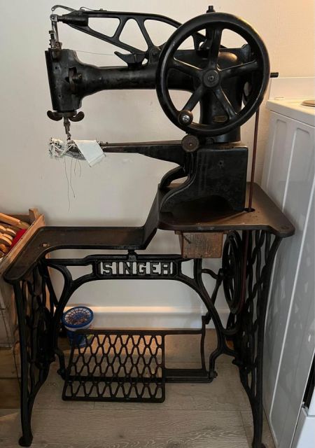 Vintage custom sewing machine what was it used for? with tags Vintage Sewing Machine,Mystery Sewing Machine,Singer Sewing Machine