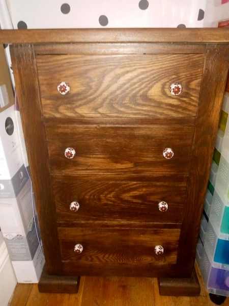 How to make a four drawer chest of drawers?