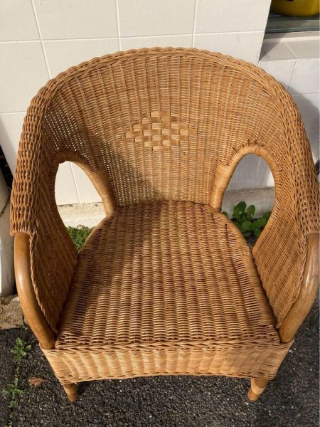 How to paint a wicker chair? image one