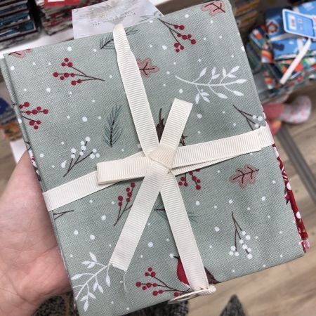 What Christmas things can I sew with Christmas fabric fat quarters? image one