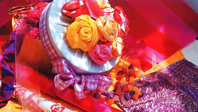 Beautiful Paper Roses Gift Boxes thumbnail