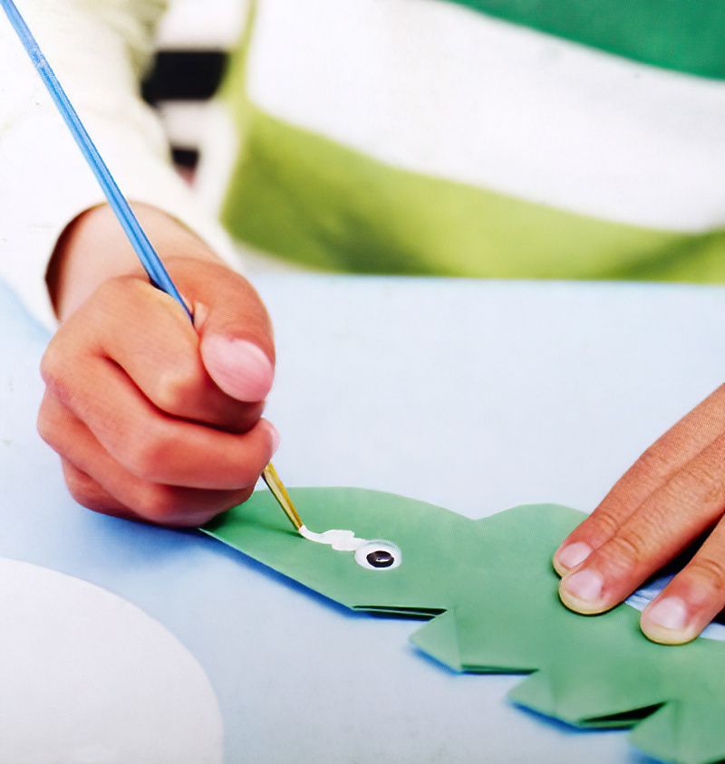 Fun Crocodile Decorations Made From Card