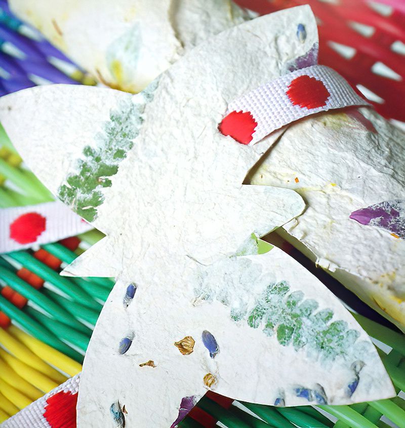 Make Your Own Flower and Leaf Paper