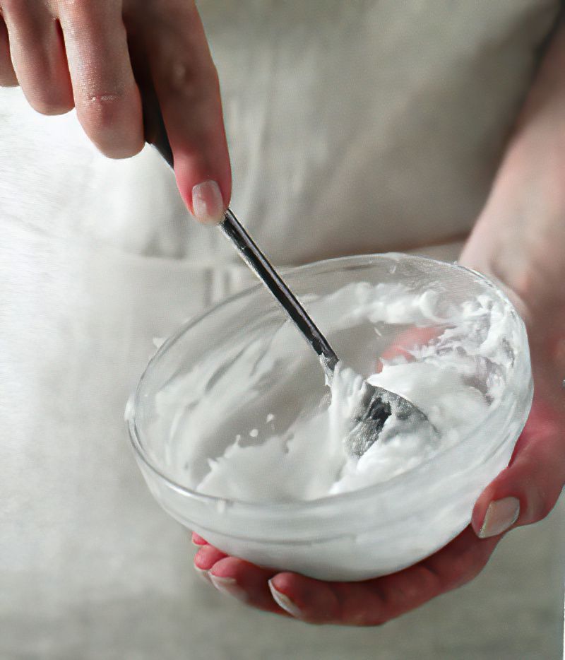 How to Make Coconut Oil Body Scrub