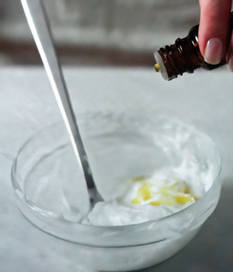 How to Make Coconut Oil Body Scrub
