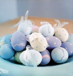 Painted Eggs Make a Lovely Easter Decoration thumbnail