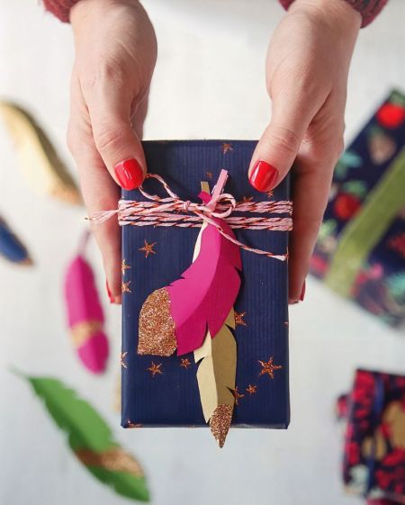 Make Paper Feather Gift Tags for Gifts thumbnail