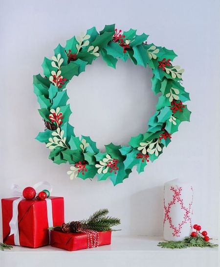 Make a Smart Paper Christmas Wreath Tutorial thumbnail