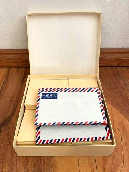 Where can I get a good letter writing kit for handwritten letters? image two