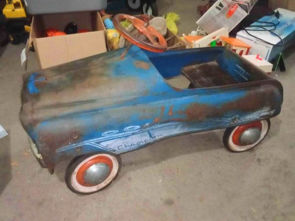 Antique pedal car for children, repaint or keep patina? image one