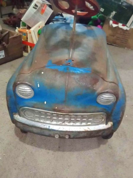 Antique pedal car for children, repaint or keep patina? image two