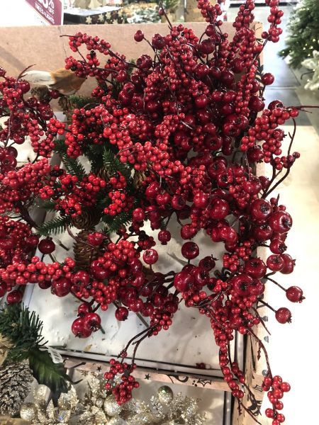 Where is the best place to buy blank Christmas wreaths? image one